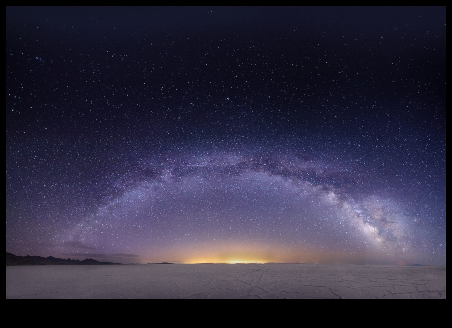 NASA Mēness mantojums: pēdas debesu krastā