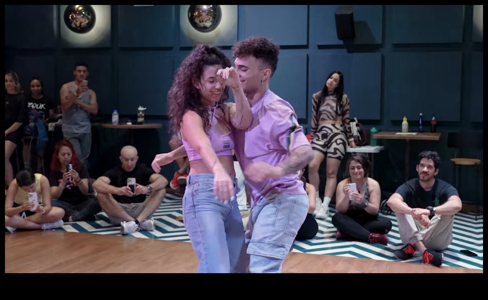 Orbitālais balets Graciozā zvaigžņu deja gravitācijas apskāvienos 3 Orbitālais balets: Graciozā zvaigžņu deja gravitācijas apskāvienos