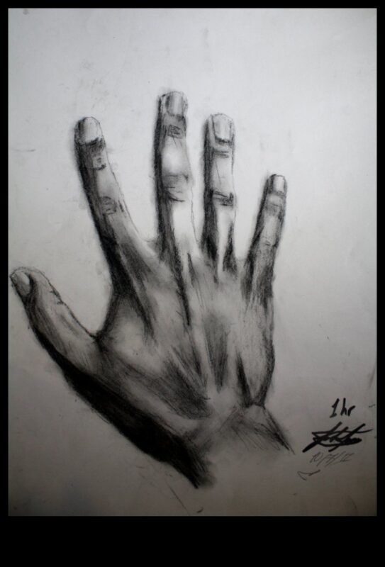 Dramatiska gaisma un ēnas: ogles kontrasta sasniegšana